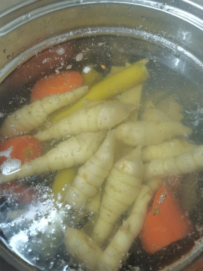 竹芋红萝卜甘蔗水