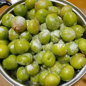 解腻开胃的糖渍李子