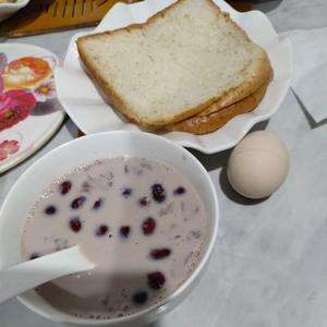 玫瑰桑葚奶