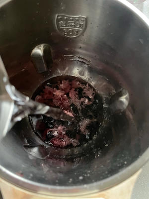桑葚黑芝麻豆浆
