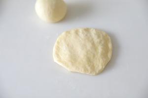 香香软软的杏仁核桃小包子