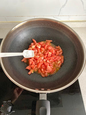 西红柿肉末酱拌面