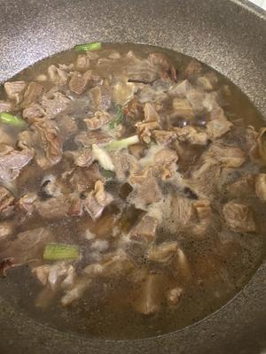 超级好吃的牛肉炖柿子