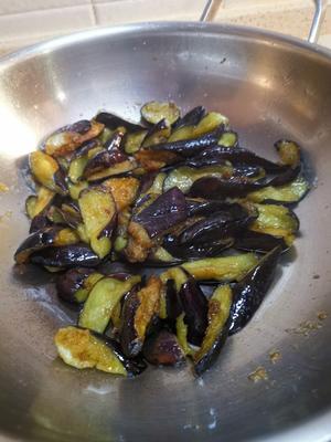 红烧茄子（佐西红柿尖椒）