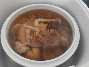 清热润肺汤———无花果陈皮雪梨瘦肉汤