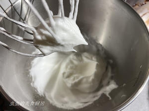 樱桃巧克力慕斯蛋糕