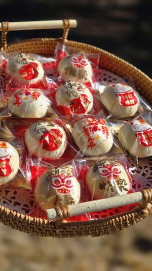 火龙果爱心核桃枣泥酥