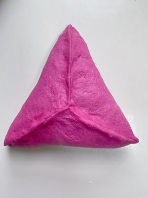 火龙果奶酪软欧包