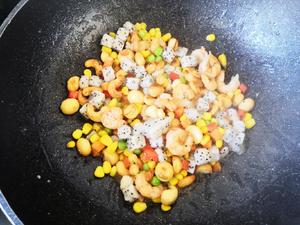 金玉满堂——虾仁杂蔬炒火龙果