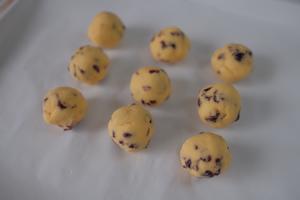 火龙果软欧包，粉嘟嘟～