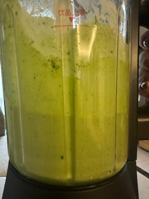 牛油果羽衣甘蓝超模绿