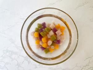 草莓厚乳杯