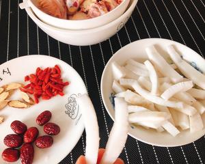 四季椰子鸡汤