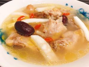 四季椰子鸡汤