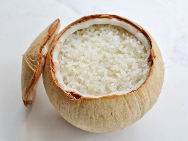 清香软糯—椰子饭