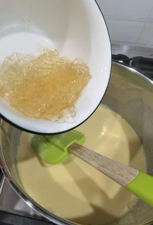 柠檬巴巴露亚