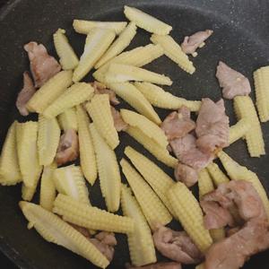玉米笋炒肉（家庭版）