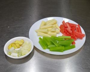 玉米笋炒虾仁