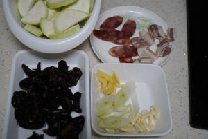 夜开花（瓠瓜）腊肠咸肉炒木耳