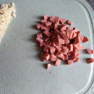 下饭菜！好吃香甜的清炒玉米粒火腿肠