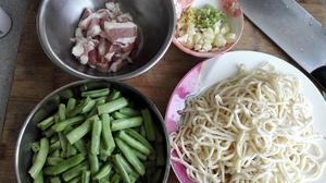 芸豆焖面（附万能的腌肉不老的办法）