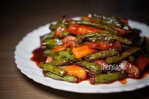 刀豆烧土豆-不是肉却比肉更好吃，做法太简单了，一看就会，上了桌大家抢着吃！