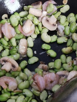 蚕豆瓣子炒虾仁～吃出春天的味道