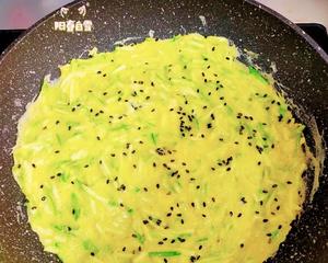 让宝宝爱上吃菜 摊西葫芦软饼（一岁以上婴幼儿辅食）西葫芦黑芝麻鸡蛋饼 煎鸡蛋面糊饼子