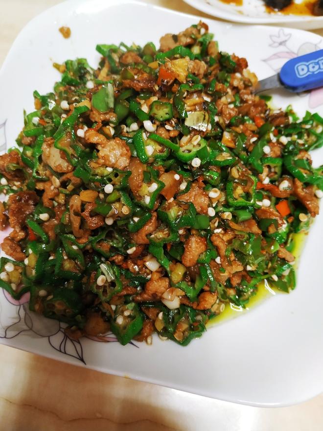秋葵炒肉(超下饭！)