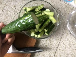超级简单的酱青瓜