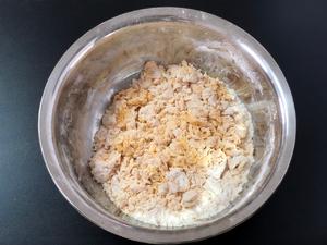 不加一滴水的南瓜开花馒头，纯南瓜泥和面，无需泡打粉，枣香浓郁个个开花