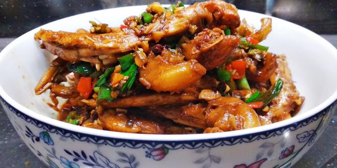匹敌长沙夜市的销魂鸭掌（酱汁烂熟型）