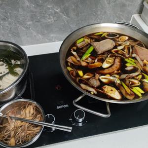 家庭自制卤鸭货（鸭脖和鸭舌头）