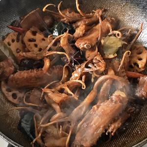 周黑鸭就是这个味儿~~卤鸭舌•鸭翅•鸭脖•鸭肠