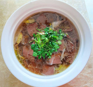 鸭血粉丝汤