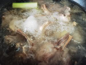 杭州名菜：笋干老鸭煲（简易版）