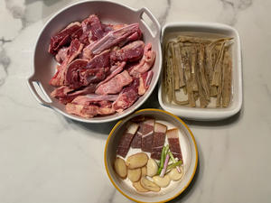 笋干老鸭汤(杭州味道)