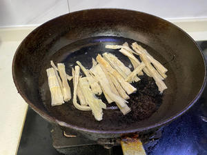 笋干老鸭汤(杭州味道)