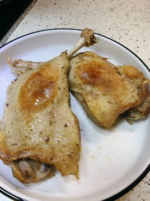 3勺调料就做出酥香盐鸭腿