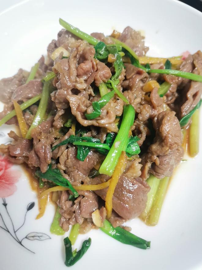 清炒羊肉片