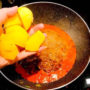 火锅剩的羊肉片怎么办？一招搞定 又好看又好吃的 水煮羊肉 海外党必备