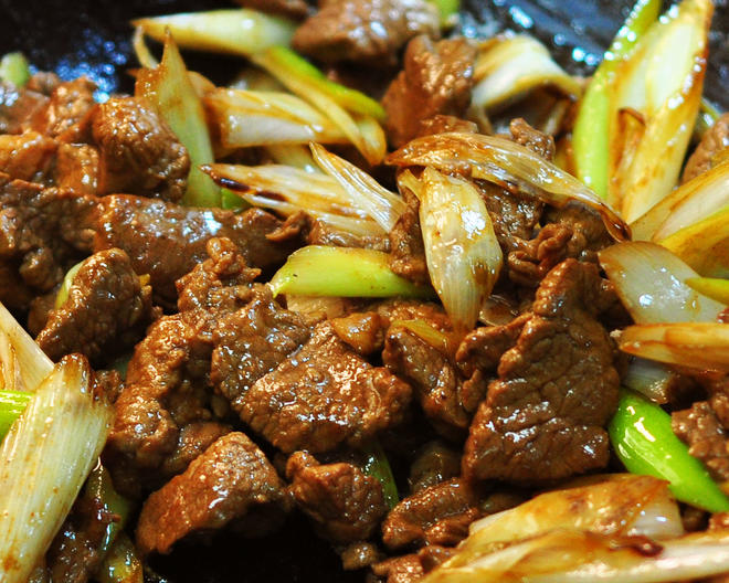 【嗷呜】老北京葱爆羊肉