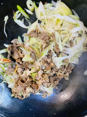 炒了20多年的葱爆羊肉