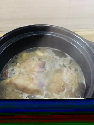 牛骨白萝卜汤（如何熬出奶白）