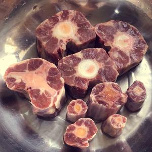 清炖🐂牛尾骨汤🍲