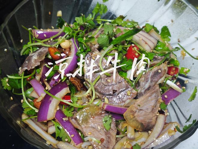 香菜拌牛腱～