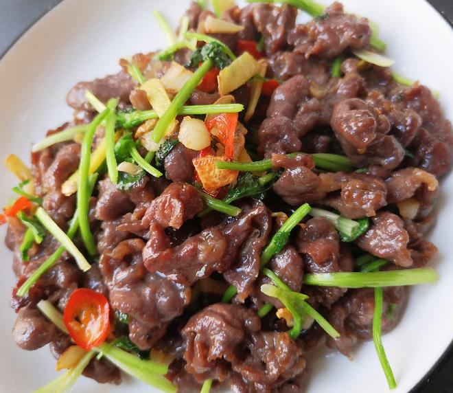 小炒牛腱肉（超详细的做法）