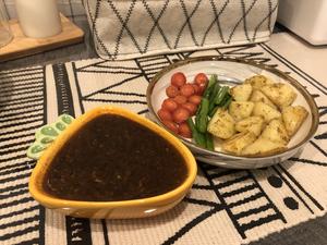 黑椒牛排（配酱汁做法）