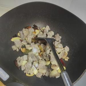 辣味红烧牛腩