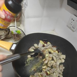 辣味红烧牛腩